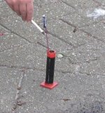 Babypijltje in afgestoken Thunderking.JPG