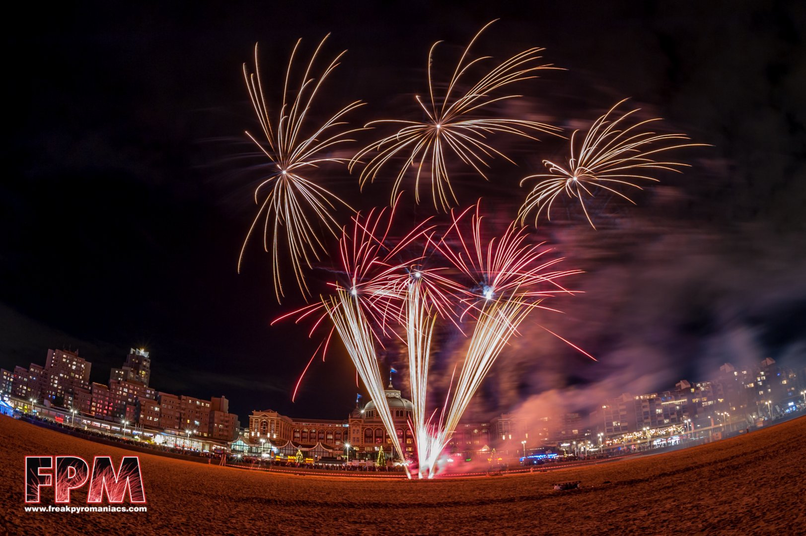 01-12-2019 , wintervuurwerk Scheveningen