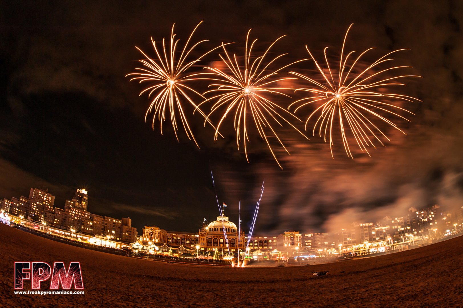 01-12-2019 , wintervuurwerk Scheveningen