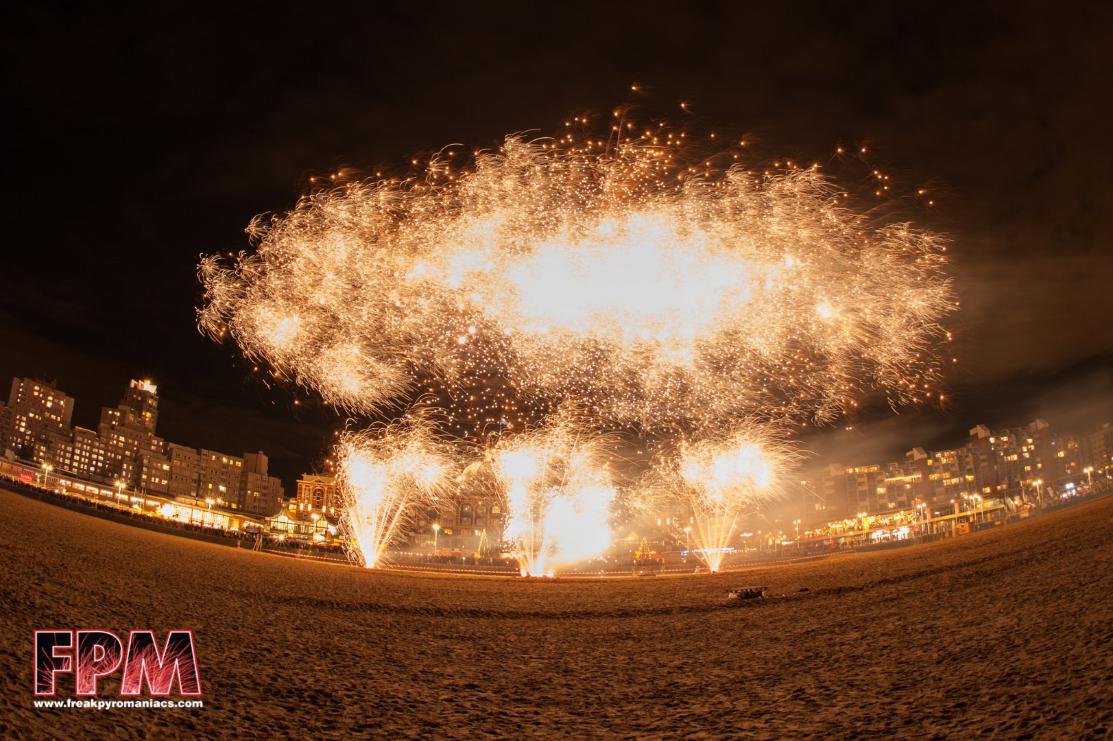 01-12-2019 , wintervuurwerk Scheveningen