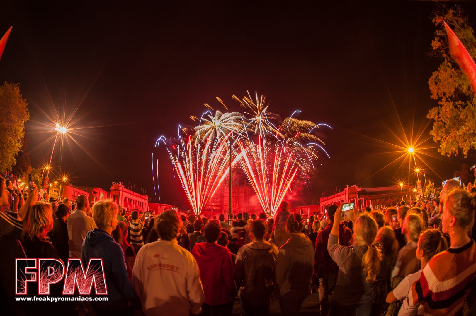 09-08-2019 - Brussel , Les Feux de Laeken - Vuurwerk in Laken