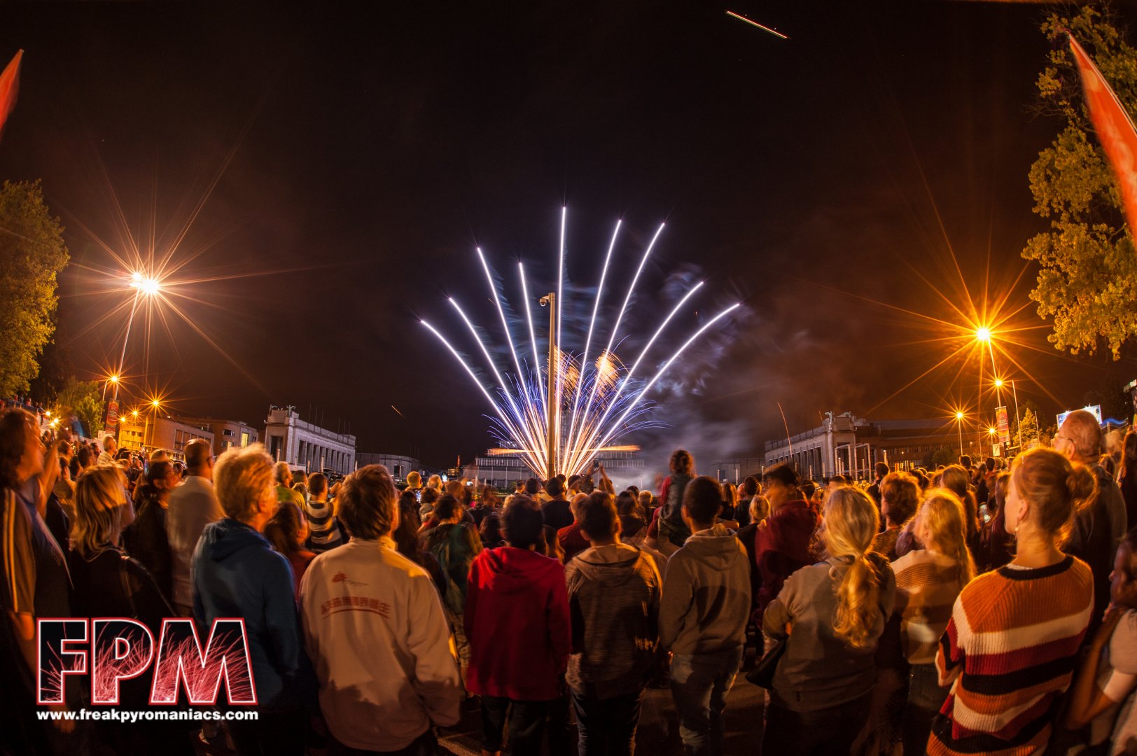 09-08-2019 - Brussel , Les Feux de Laeken - Vuurwerk in Laken