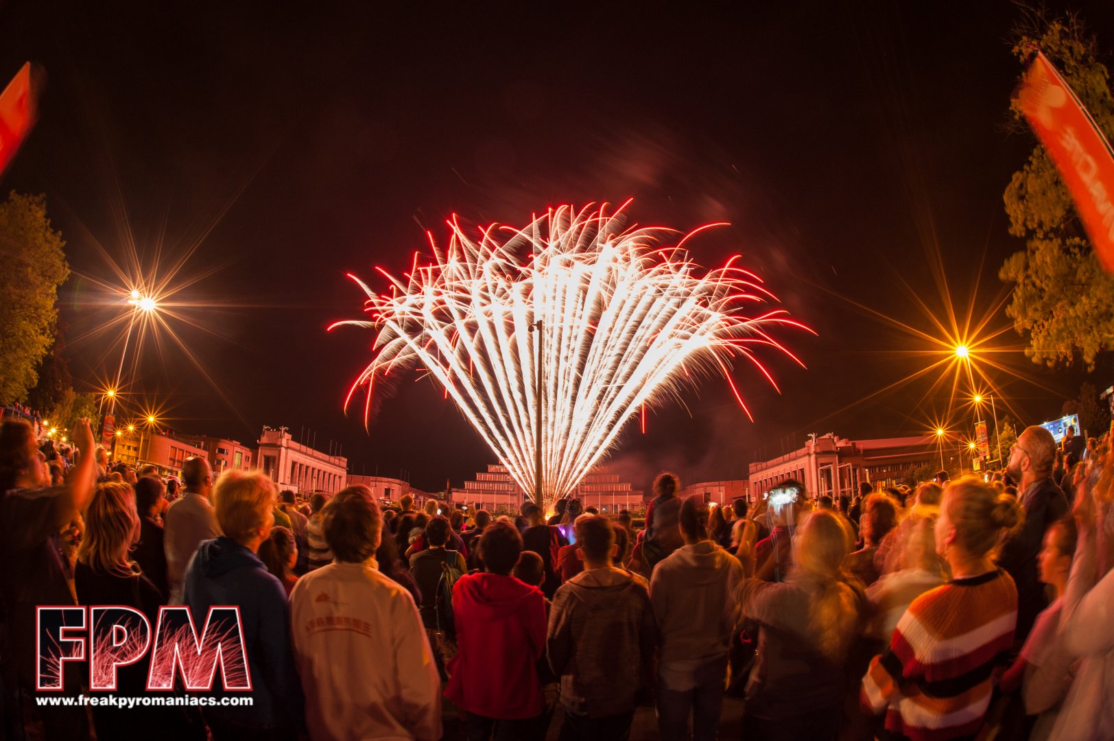 09-08-2019 - Brussel , Les Feux de Laeken - Vuurwerk in Laken