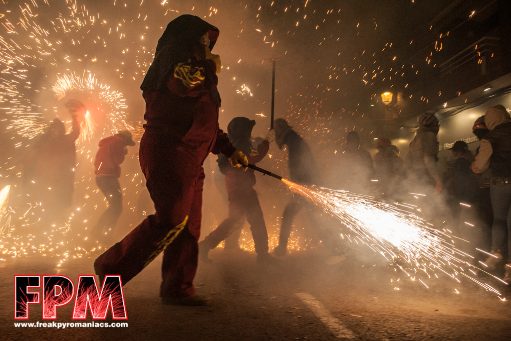 14-03-2018 - Correfoc Falla Montolivet - Cra. de L'Orient