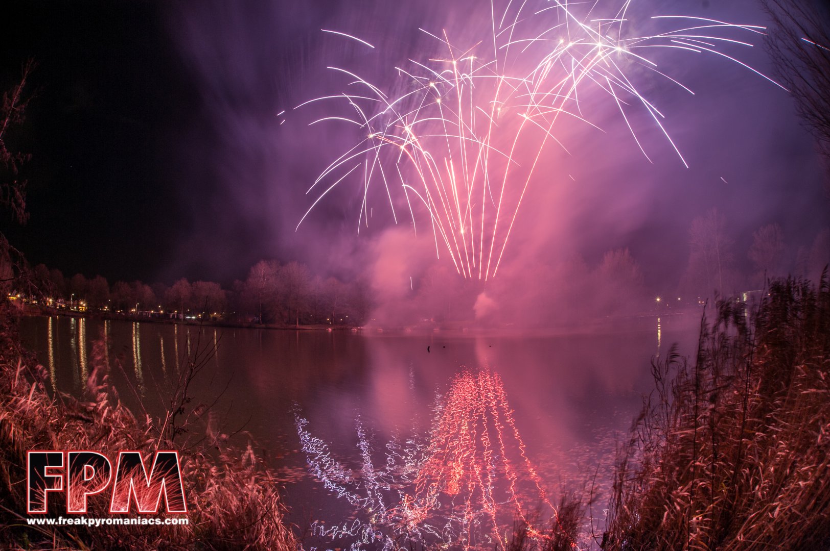 14-12-2019 - Vuurwerkstore Holten