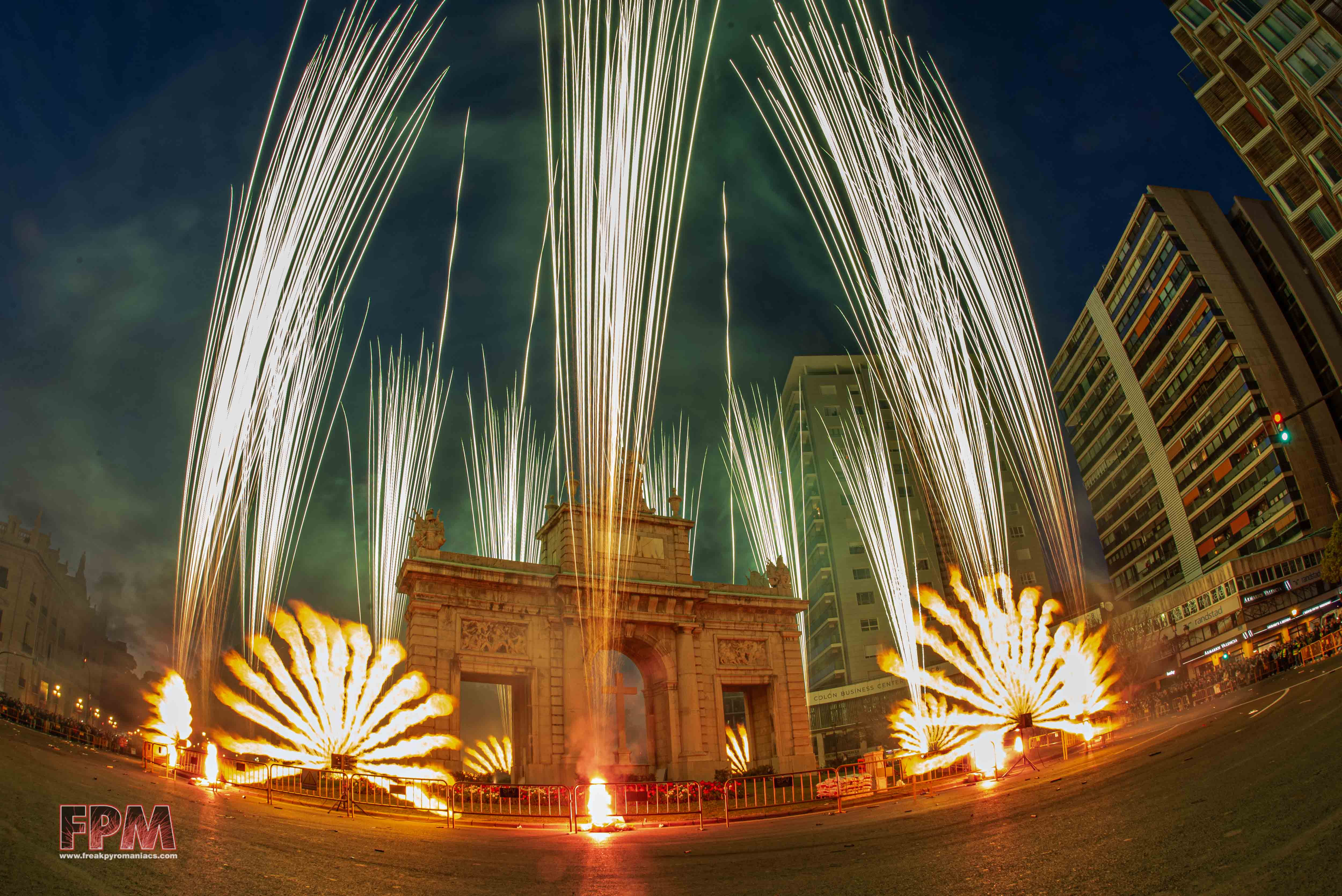 Cabalgata del Fuego - Pirotecnia Vulcano