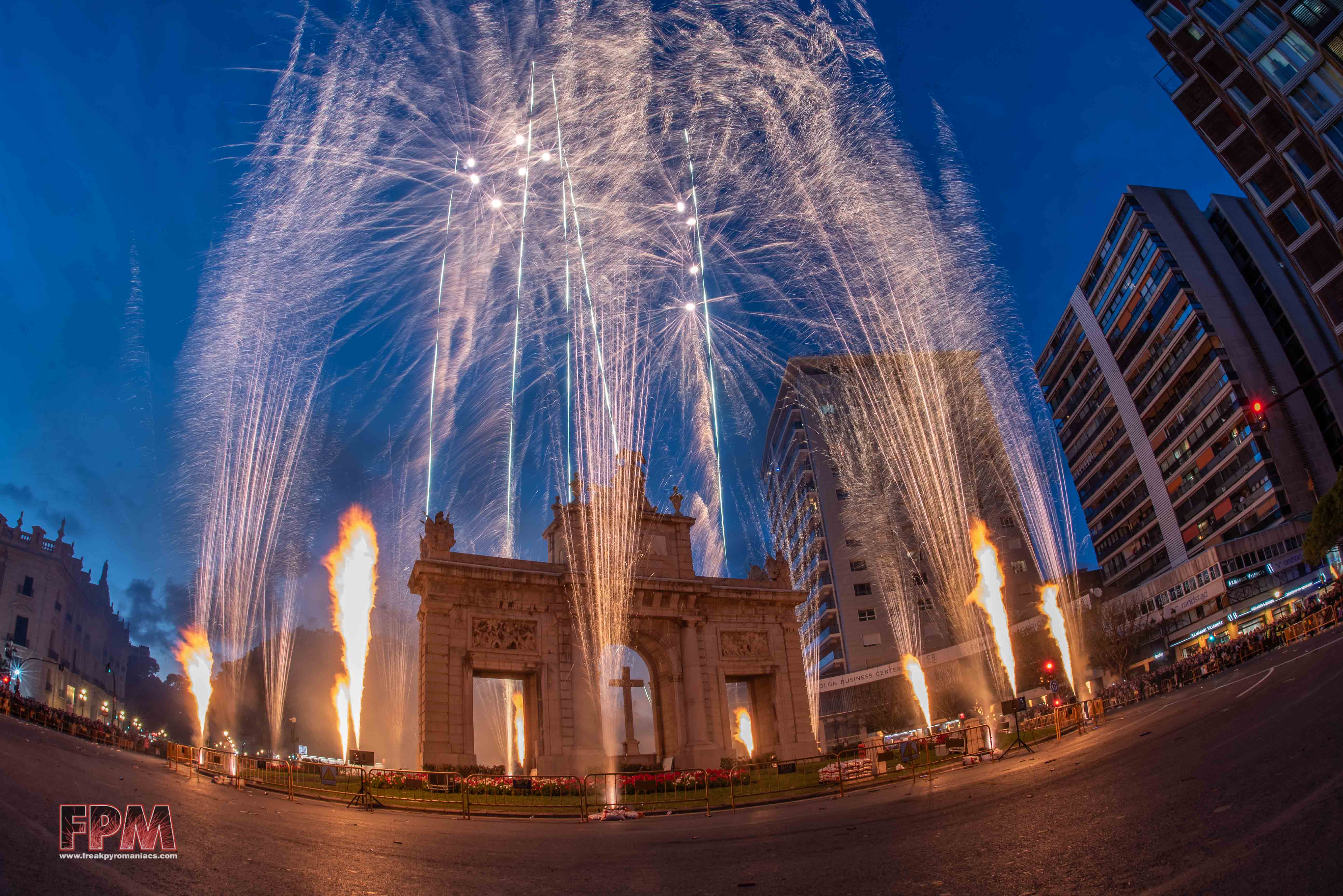Cabalgata del Fuego - Pirotecnia Vulcano
