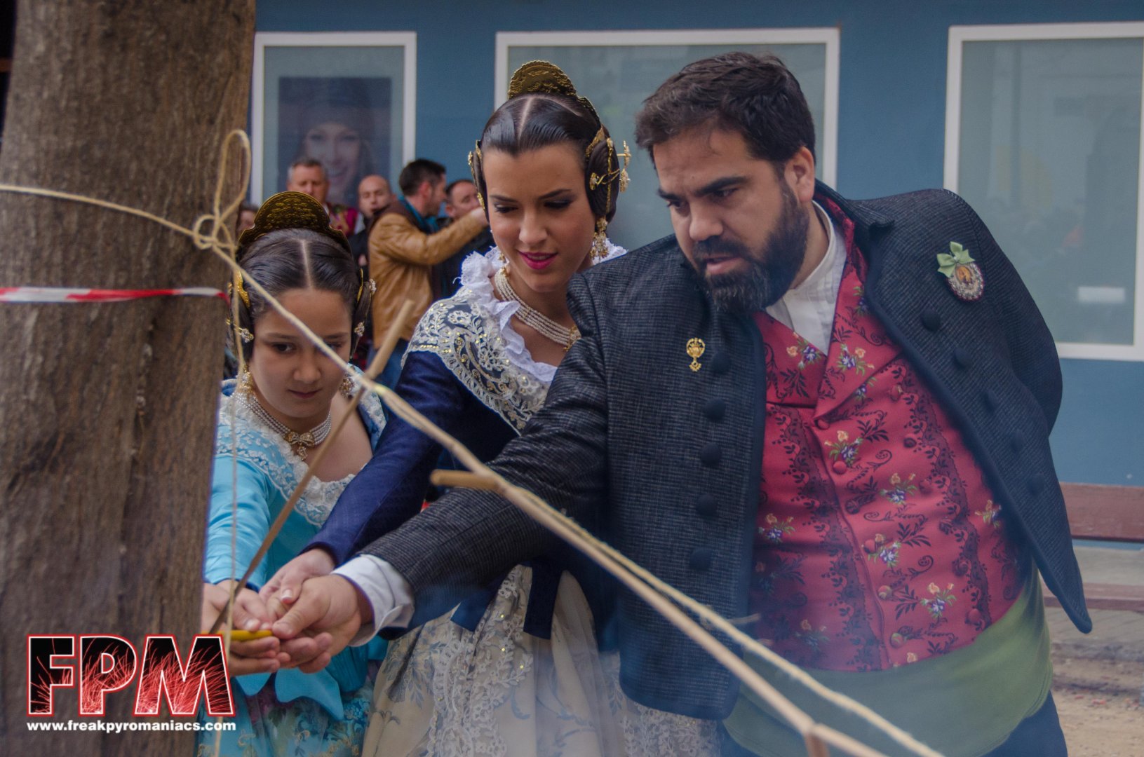 Pirotecnia Lluch - Mascleta - Las Fallas 2016  Falla Joaquim Ballester