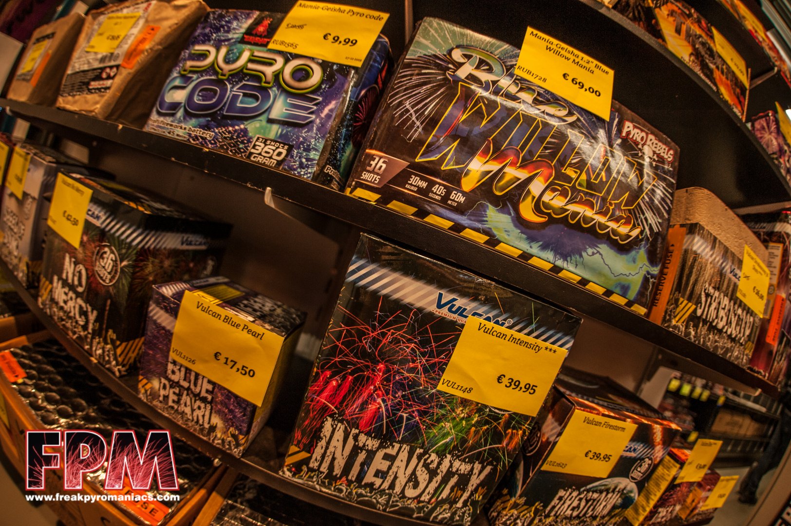 Winkel bezoek , quartel-vuurwerk pijnacker