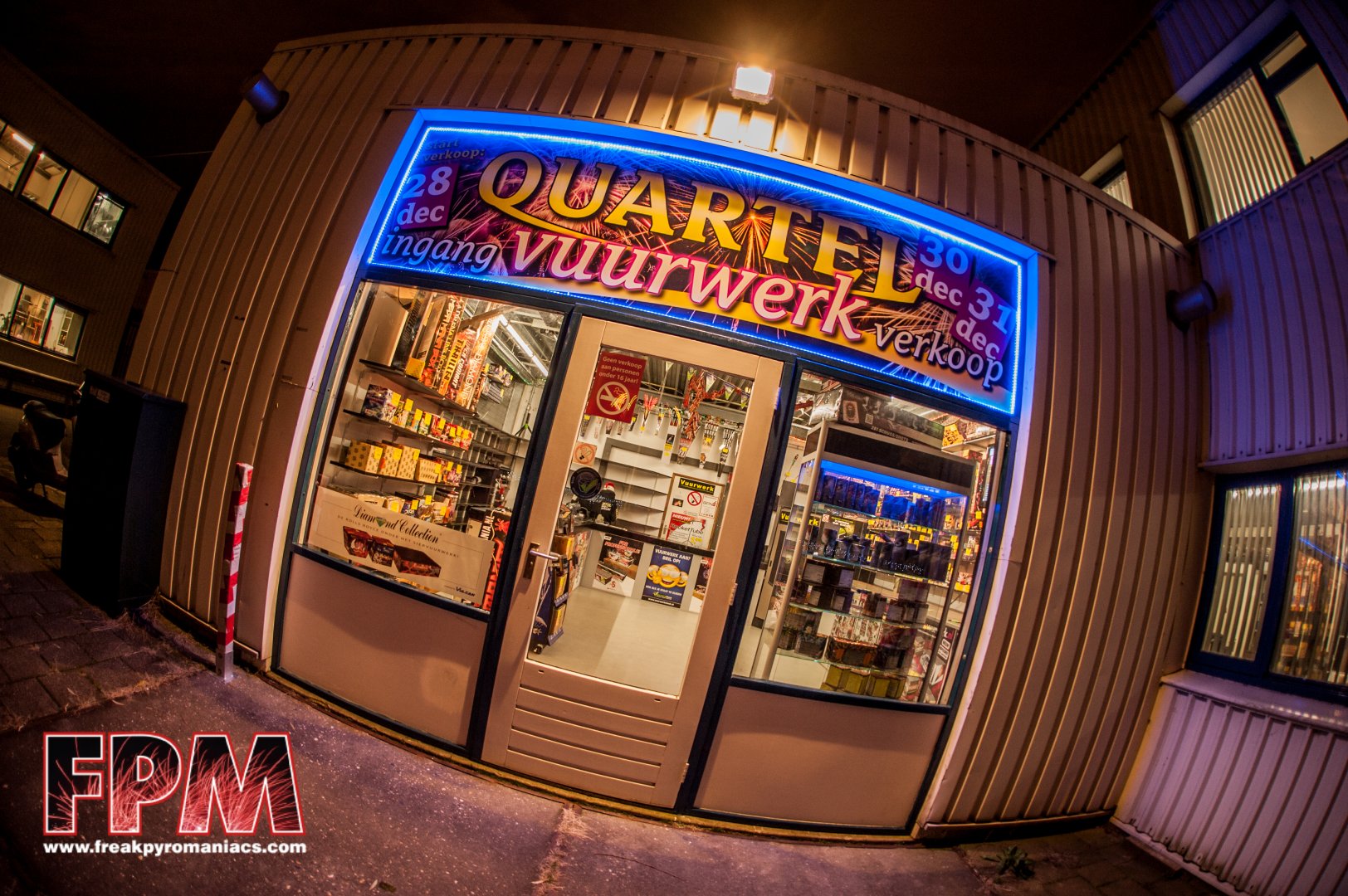 Winkel bezoek , quartel-vuurwerk pijnacker