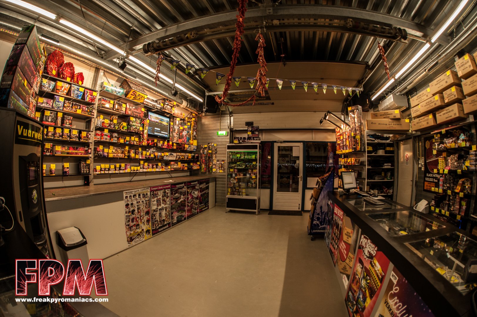 Winkel bezoek , quartel-vuurwerk pijnacker